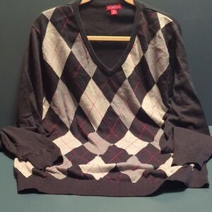 Merona V-Neck Sweater - Black and Gray Argyle